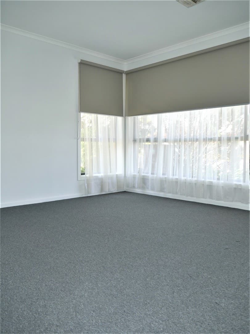 4 Lagarna DriveKurunjang, VIC 3337  - Leased, Kurunjang - Thumbnail 2