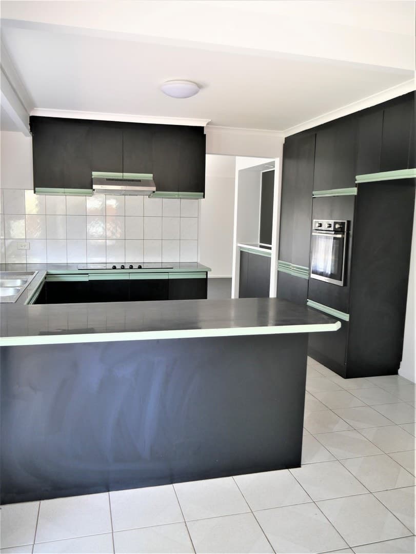 4 Lagarna DriveKurunjang, VIC 3337  - Leased, Kurunjang - Thumbnail 6
