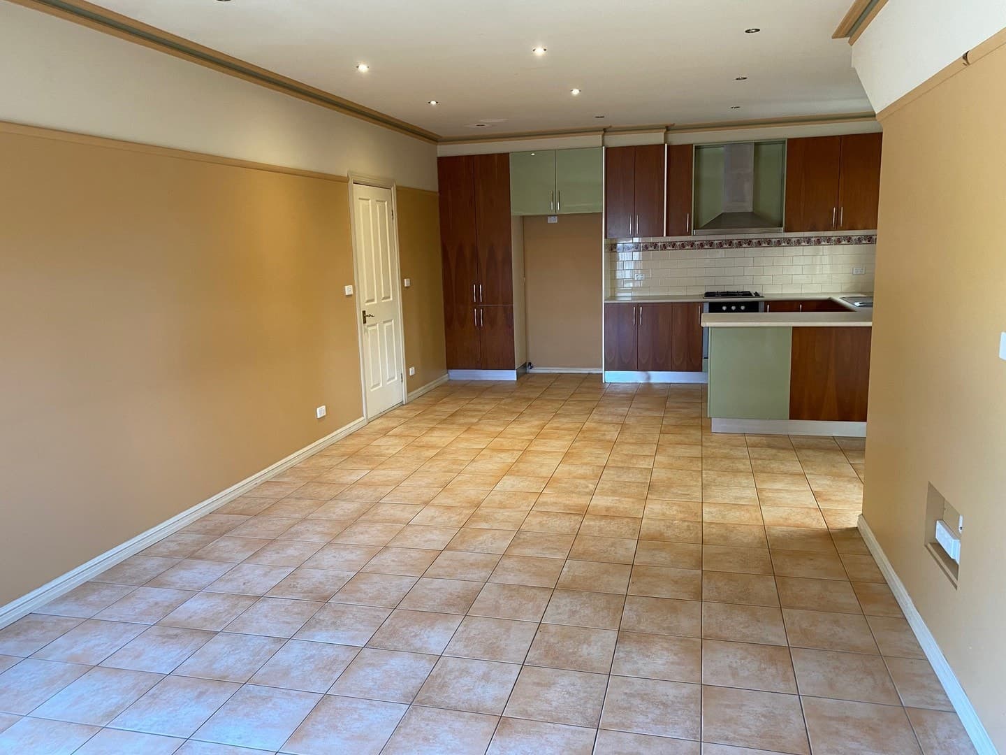 2/4 Burns StreetMoonee Ponds, VIC 3039  - Leased, Moonee Ponds - Thumbnail 3