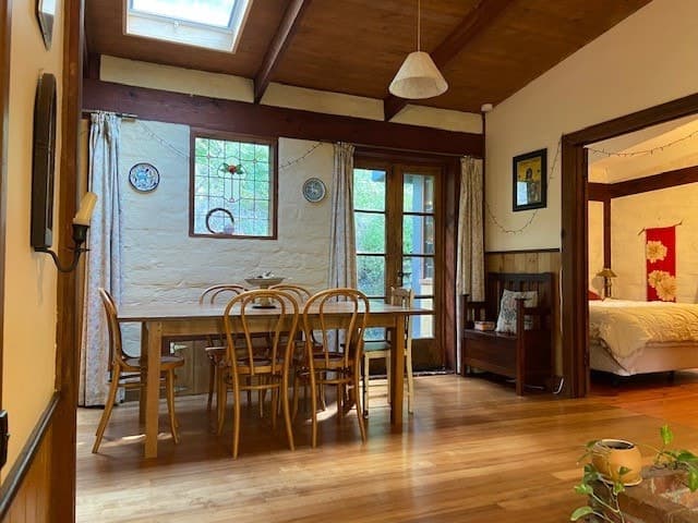 5 Daphne CrescentHurstbridge, VIC 3099  - Leased, Hurstbridge - Thumbnail 3