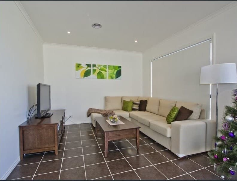 72 Caradon DriveTruganina, VIC 3029  - Leased, Truganina - Thumbnail 3