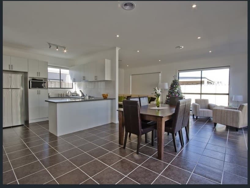 72 Caradon DriveTruganina, VIC 3029  - Leased, Truganina - Thumbnail 5