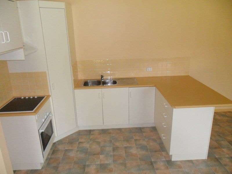 41 Pleasant Drive, Sharon, Sharon - Thumbnail 3