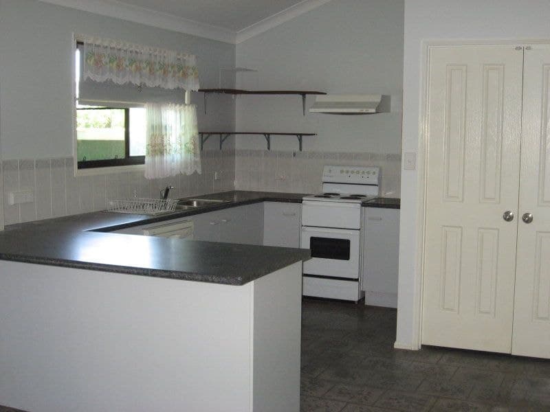 52 Grevillea Avenue, Innes Park, Innes Park - Thumbnail 3