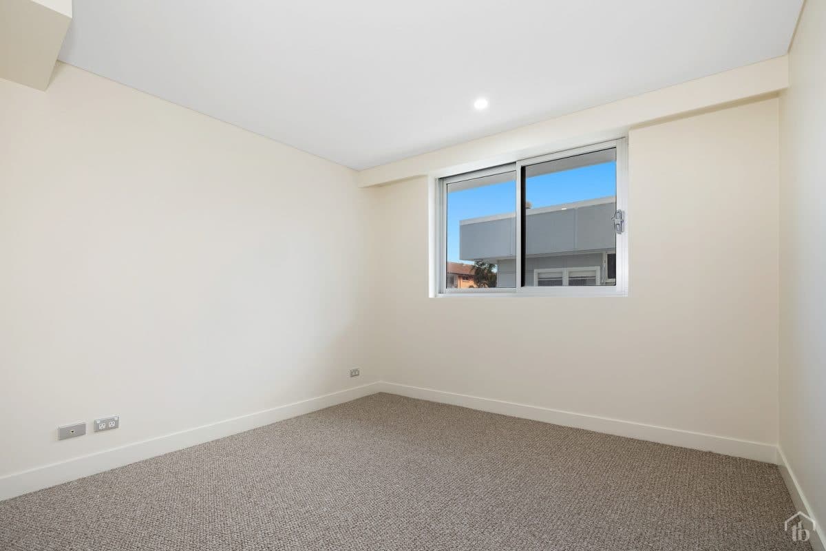 202/215 Boundary Street, Coolangatta QLD 4225, Coolangatta - Thumbnail 4