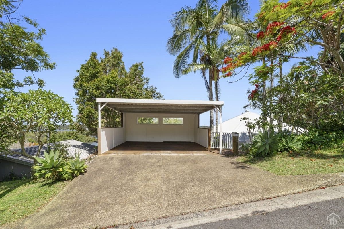 13 Clifford Crescent, Banora Point NSW 2486, Banora Point - Thumbnail 4