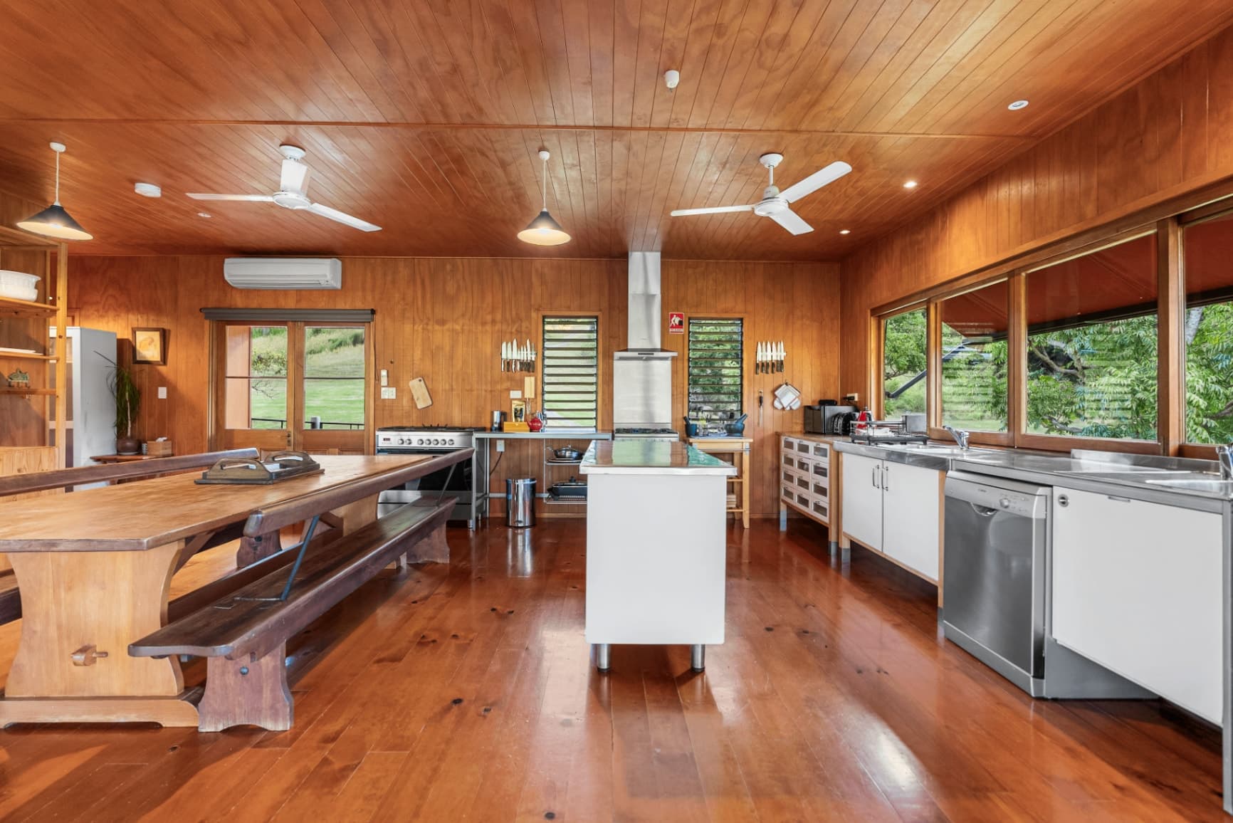 97 Cedar Glen Road, Darlington - Thumbnail 2