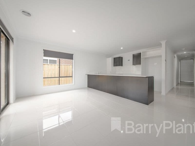 5 Earhart StreetPakenham, VIC 3810  - Leased, Pakenham - Thumbnail 3