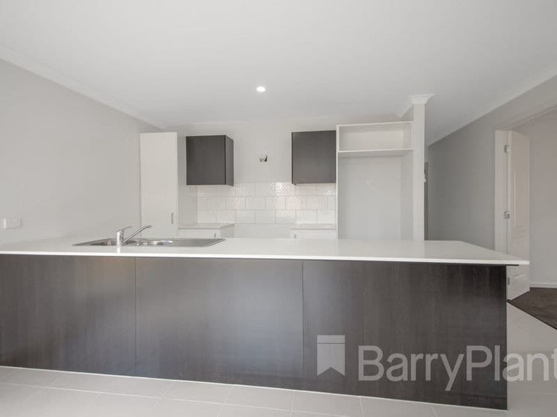 5 Earhart StreetPakenham, VIC 3810  - Leased, Pakenham - Thumbnail 4