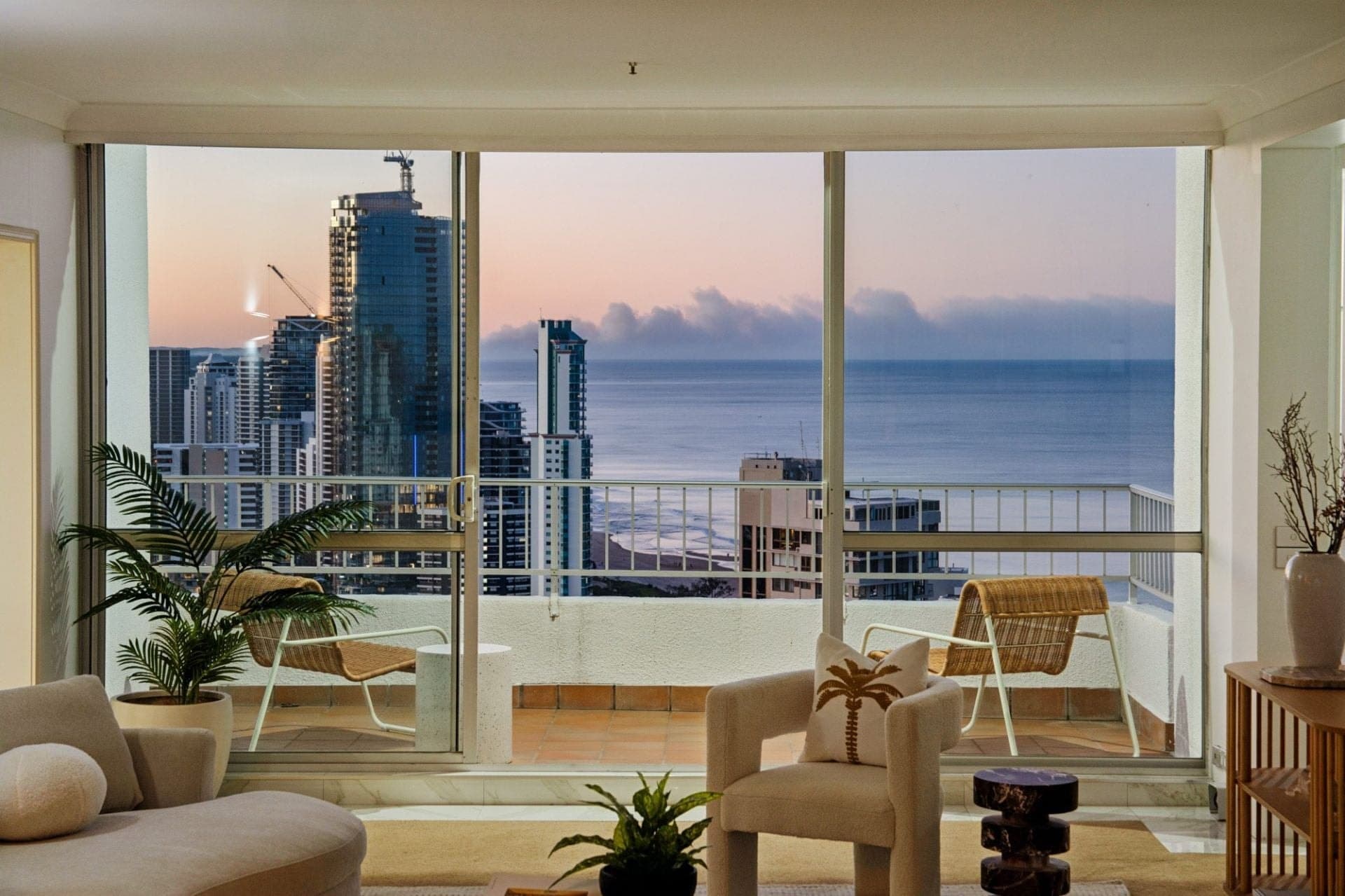 3301/3422 Surfers Paradise Boulevard, Surfers Paradise - Thumbnail 2