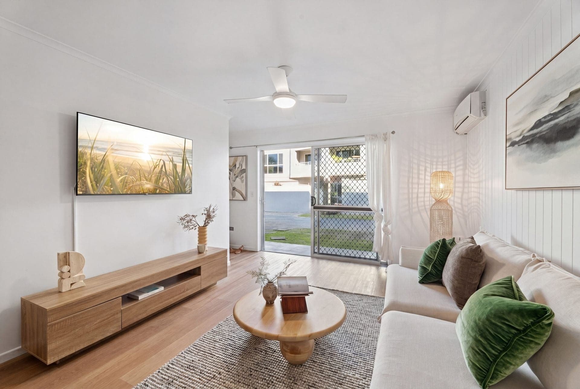 2/198C Hedges Avenue, Mermaid Beach - Thumbnail 5