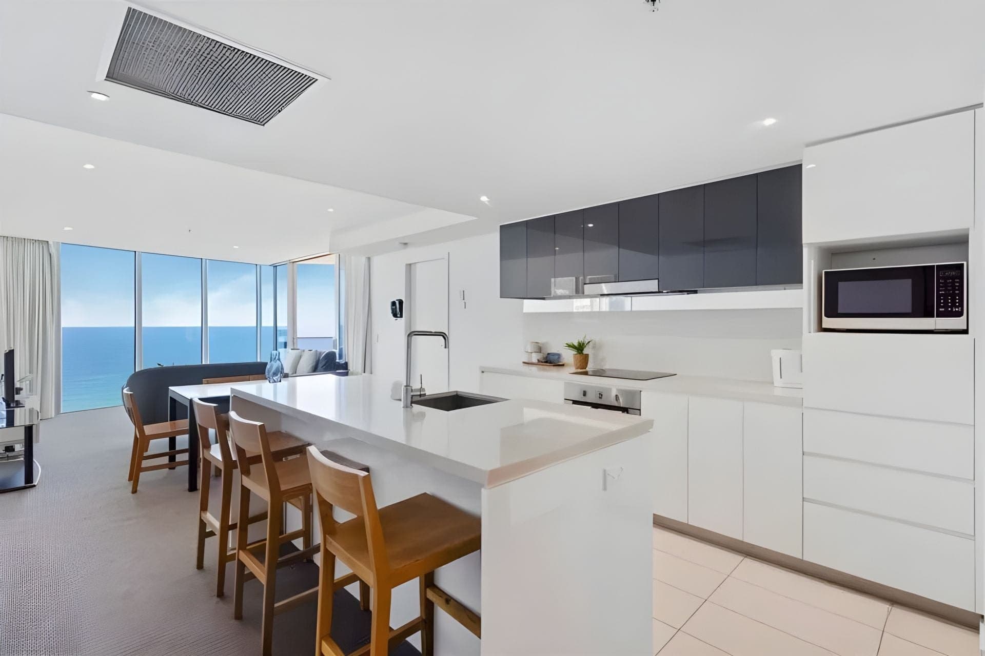 22404/3113 Surfers Paradise Boulevard, Surfers Paradise - Thumbnail 5