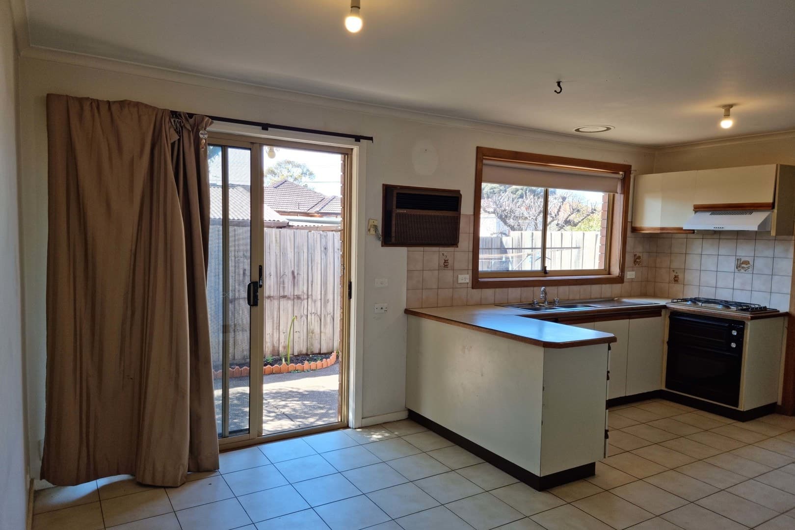 1/64-66 Bent StreetSt Albans, VIC 3021  - Leased, St Albans - Thumbnail 2