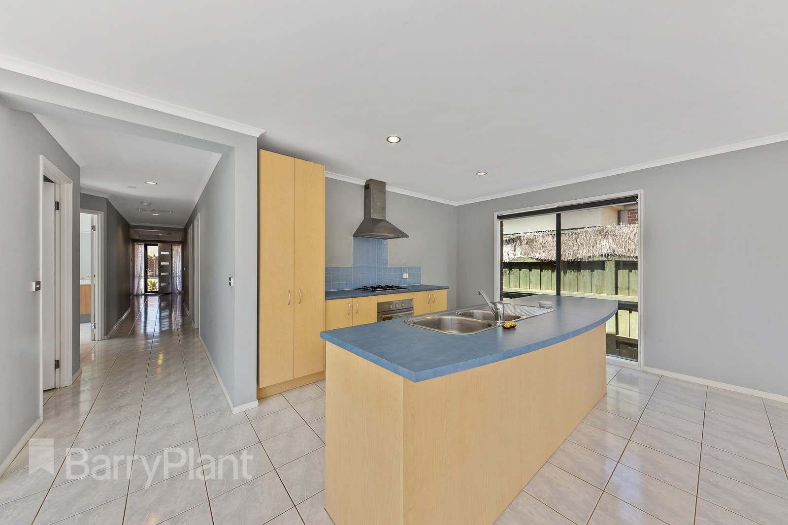6 Alderstead PlaceCaroline Springs, VIC 3023  - Leased, Caroline Springs - Thumbnail 2