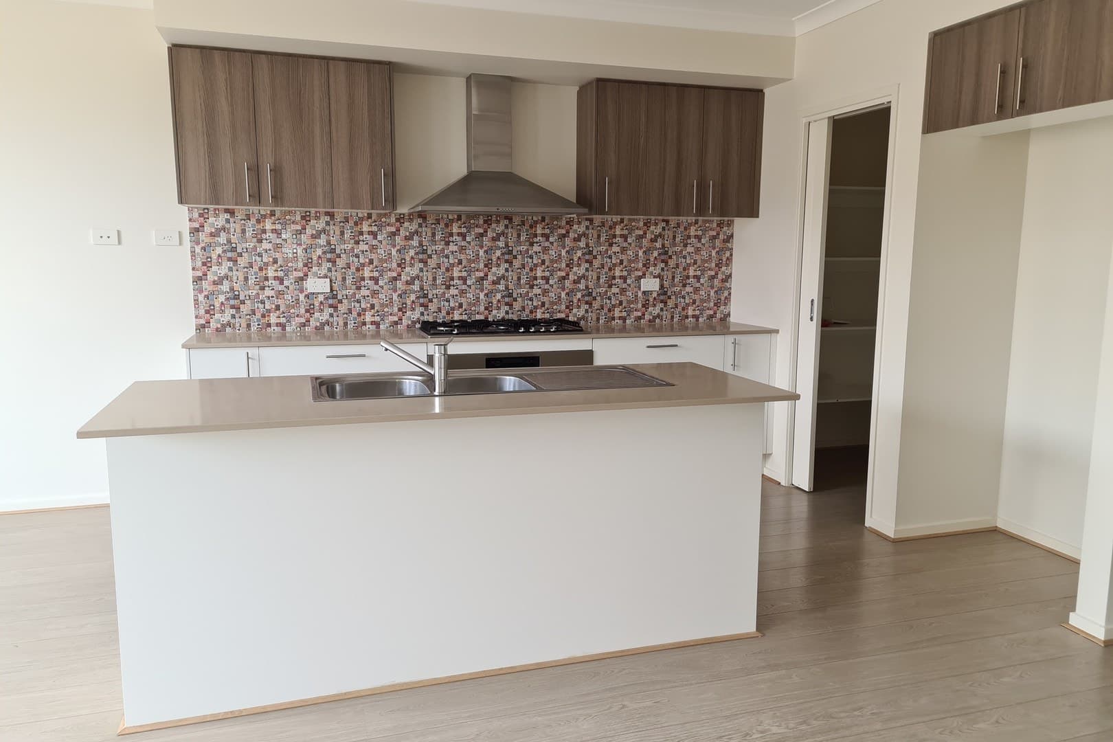 34 Trillium BoulevardMickleham, VIC 3064  - Leased, Mickleham - Thumbnail 2