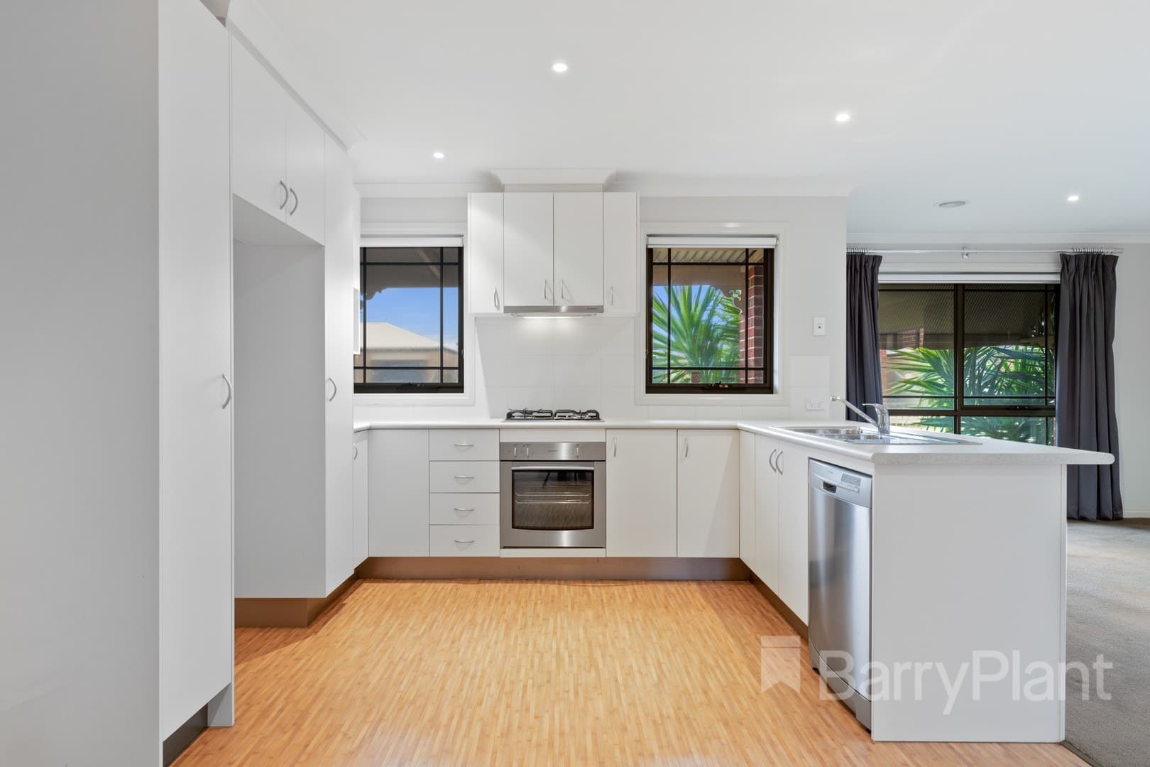 16 Yarra Park DriveSebastopol, VIC 3356  - Leased, Sebastopol - Thumbnail 3