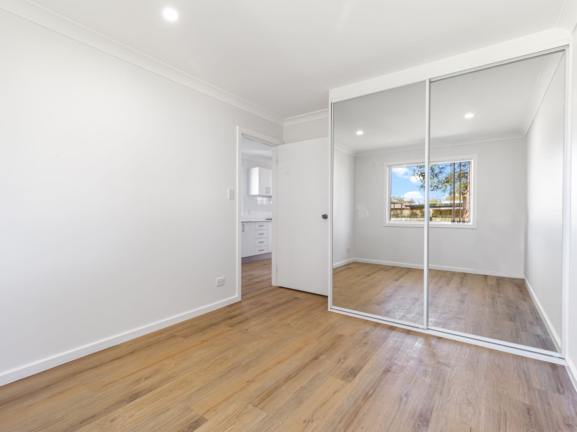19a Lucas Avenue, Berkeley Vale, Berkeley Vale - Thumbnail 4