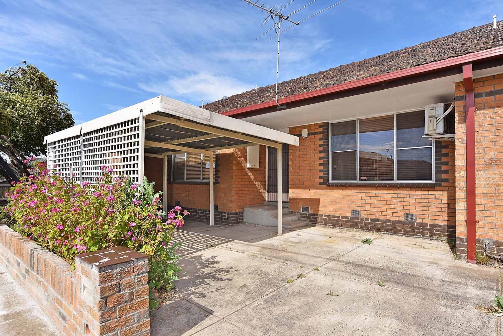2/93  Parer  RoadAirport West, VIC 3042  - Leased, Airport West - Image 1