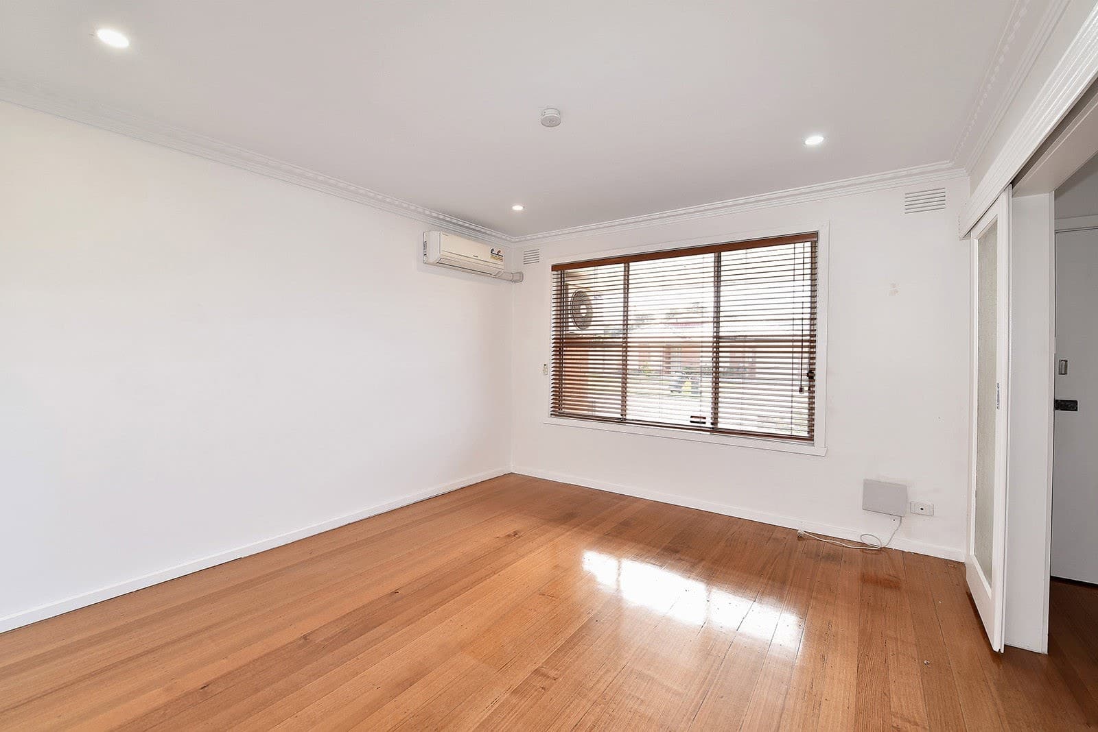 2/93  Parer  RoadAirport West, VIC 3042  - Leased, Airport West - Thumbnail 2
