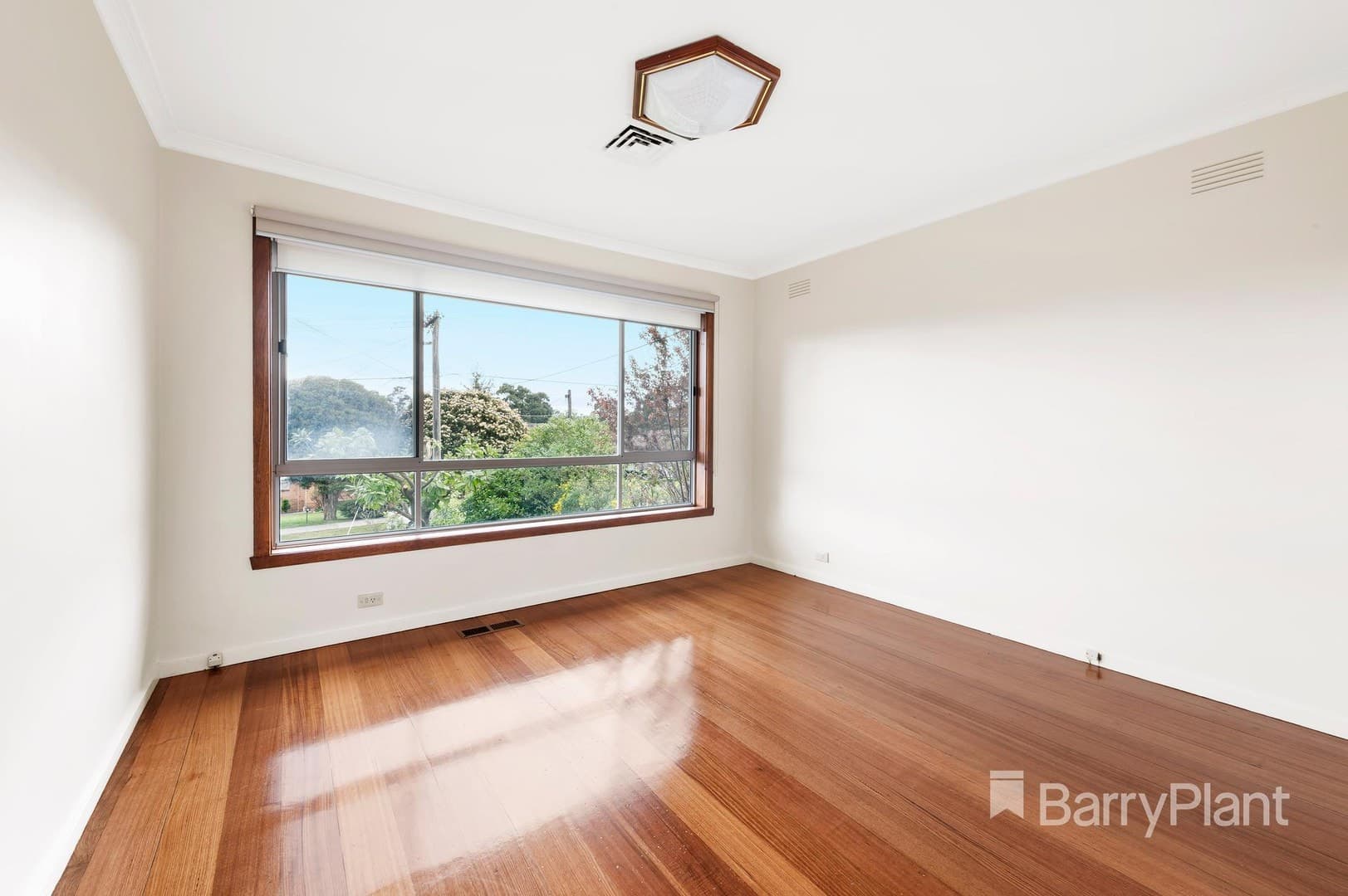 34 Brindy CrescentDoncaster East, VIC 3109  - Leased, Doncaster East - Thumbnail 5