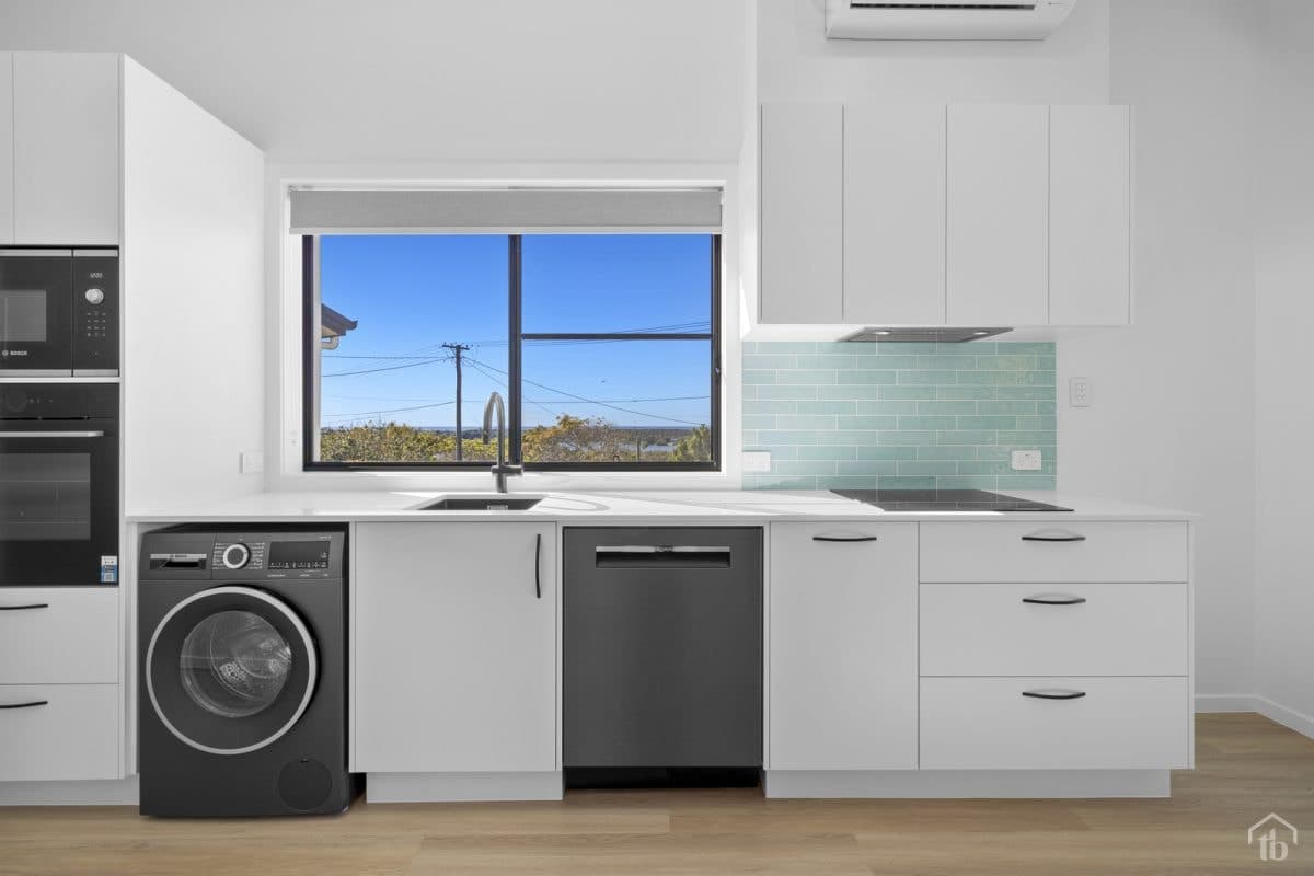 1 Clifford Crescent, Banora Point NSW 2486, Banora Point - Thumbnail 5