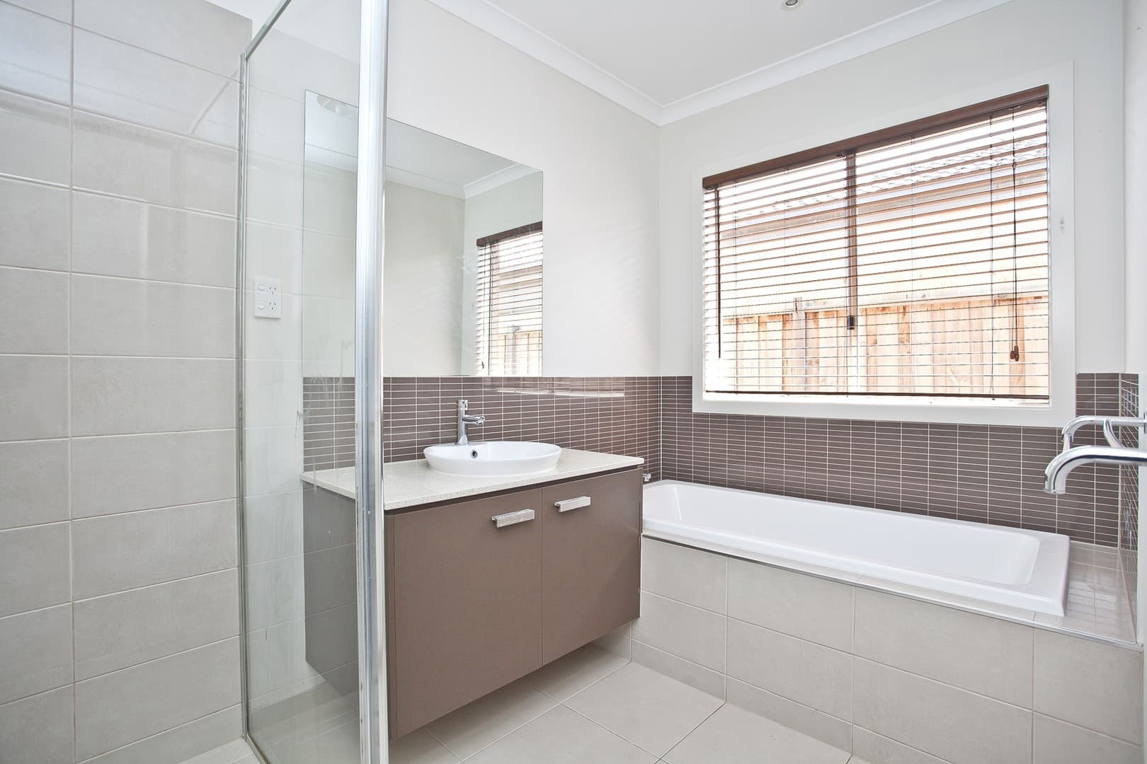 27 Annecy BoulevardFraser Rise, VIC 3336  - Leased, Fraser Rise - Thumbnail 4