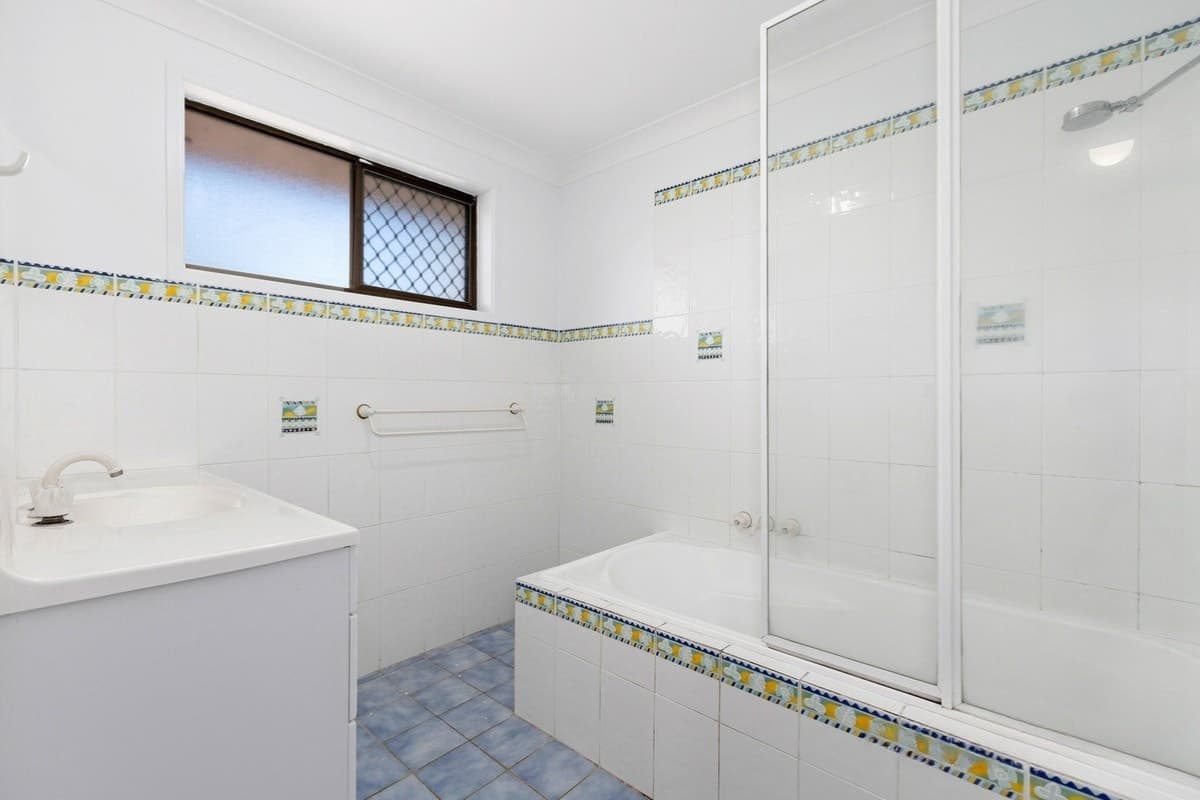 2/126 Jacaranda Avenue, Tweed Heads West NSW 2485, Tweed Heads West - Thumbnail 2