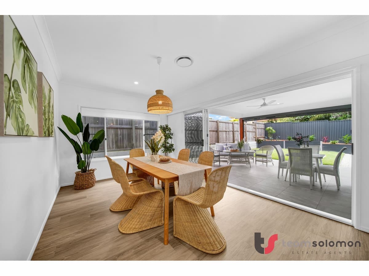 30 Paranka Drive North, Cleveland, Cleveland - Thumbnail 4