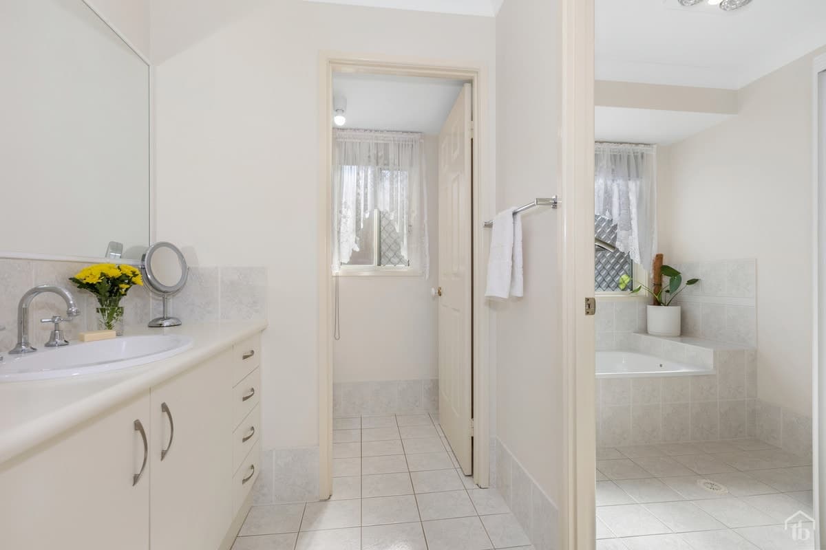 40 Birkdale Court, Banora Point NSW 2486, Banora Point - Image 1