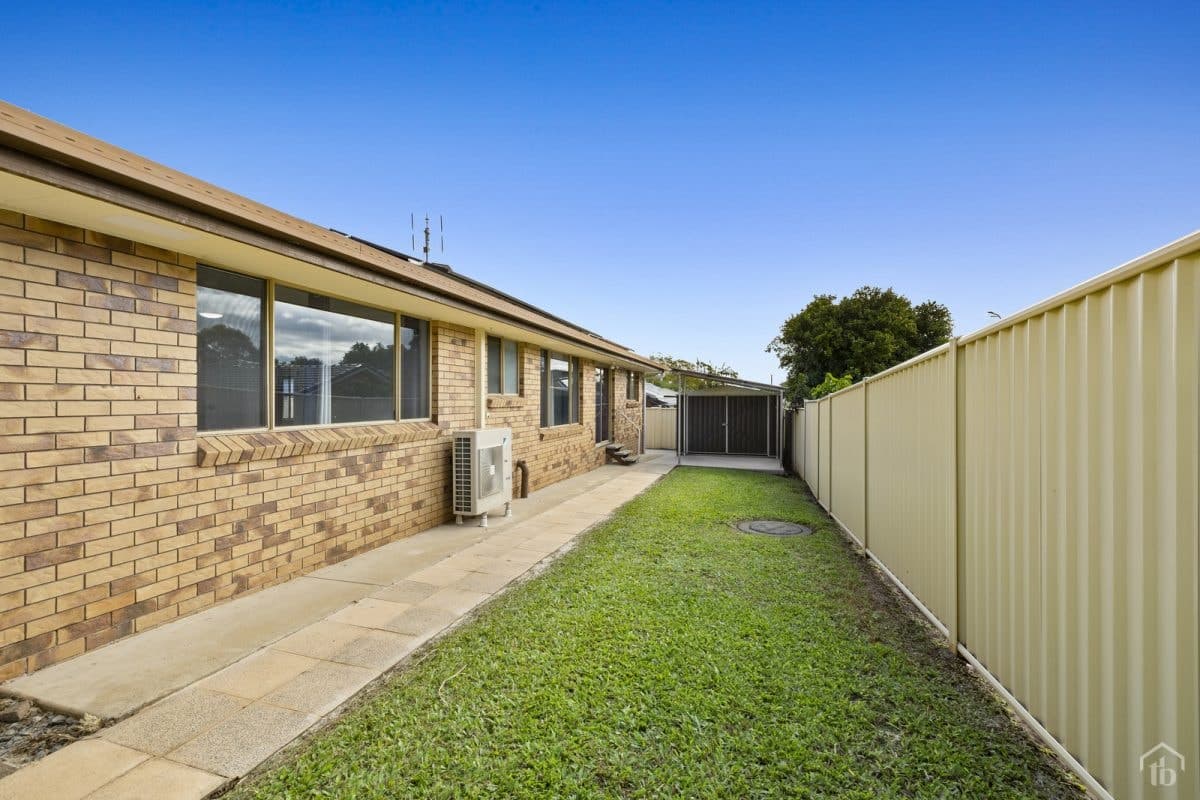 2/4 Muirfield Place, Banora Point NSW 2486, Banora Point - Image 1