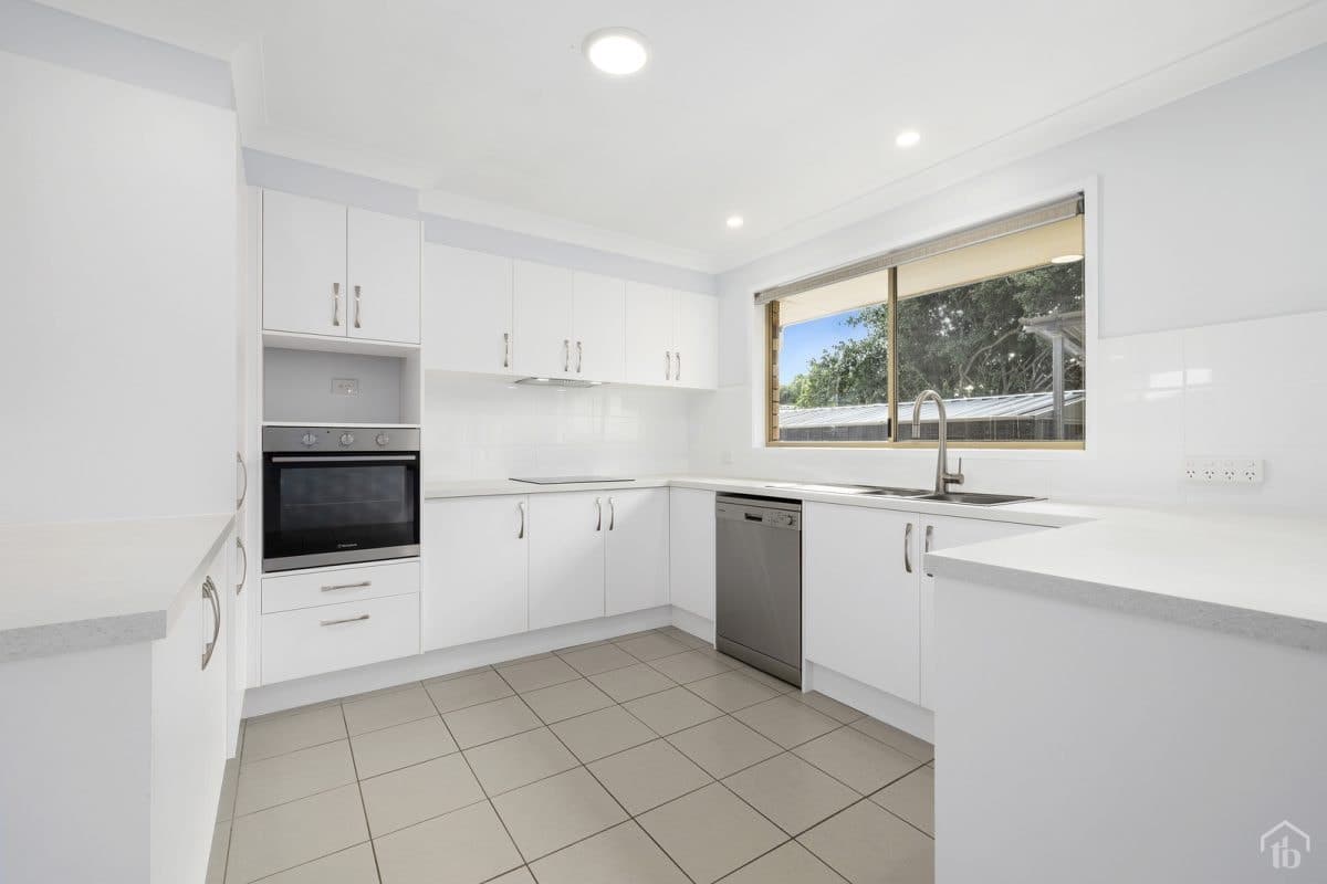 2/4 Muirfield Place, Banora Point NSW 2486, Banora Point - Thumbnail 8