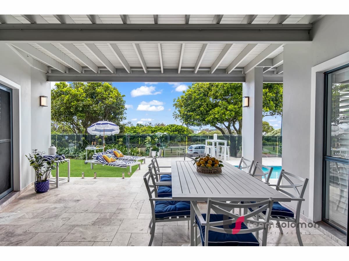 3 Wilson Esplanade, Redland Bay, Redland Bay - Thumbnail 2
