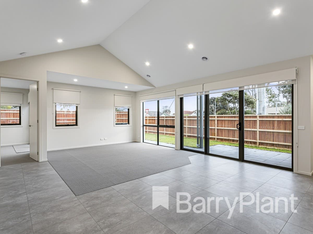 43 Keogh StreetRosebud, VIC 3939  - Leased, Rosebud - Thumbnail 3