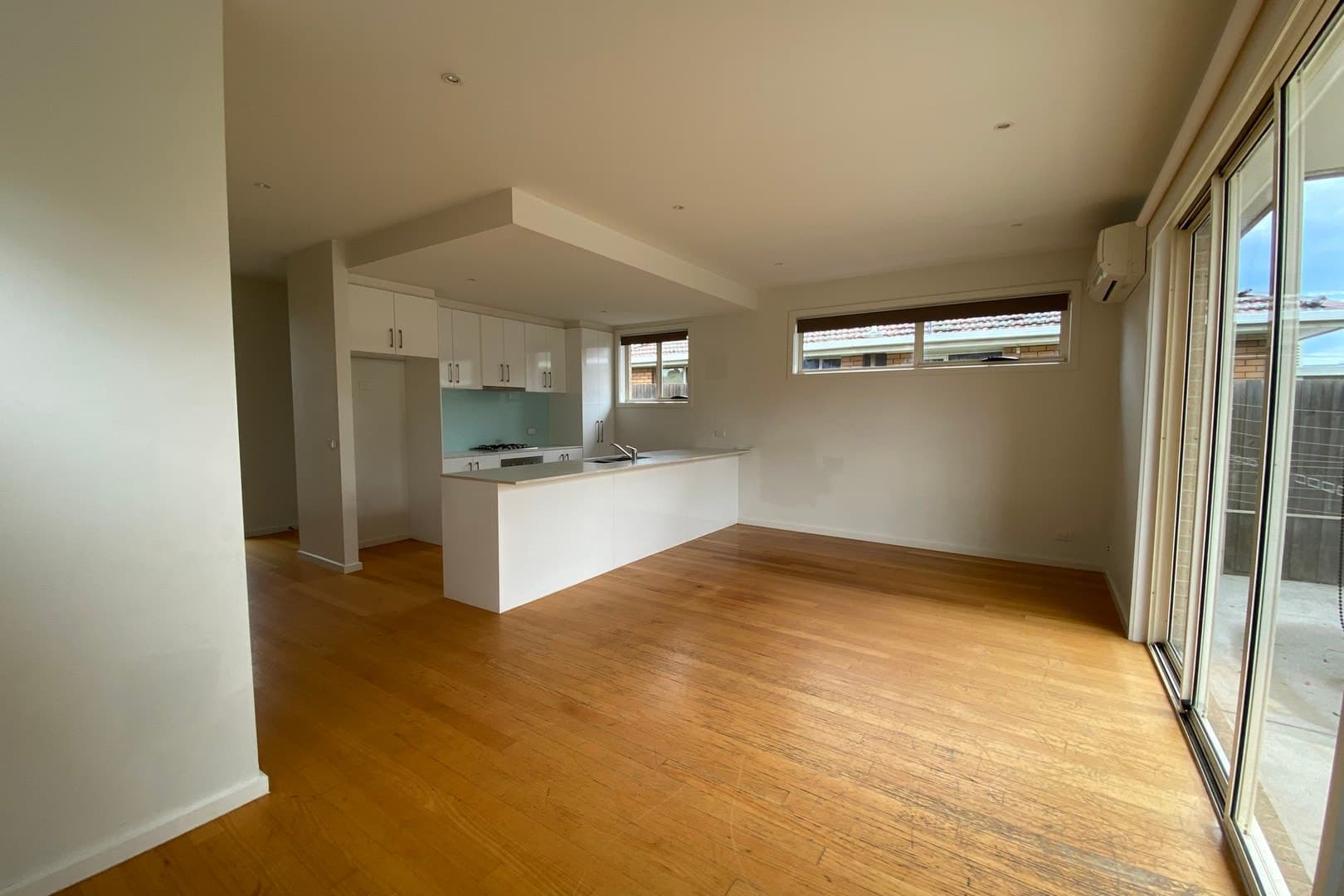 1/297 Cumberland RoadPascoe Vale, VIC 3044  - Leased, Pascoe Vale - Thumbnail 3