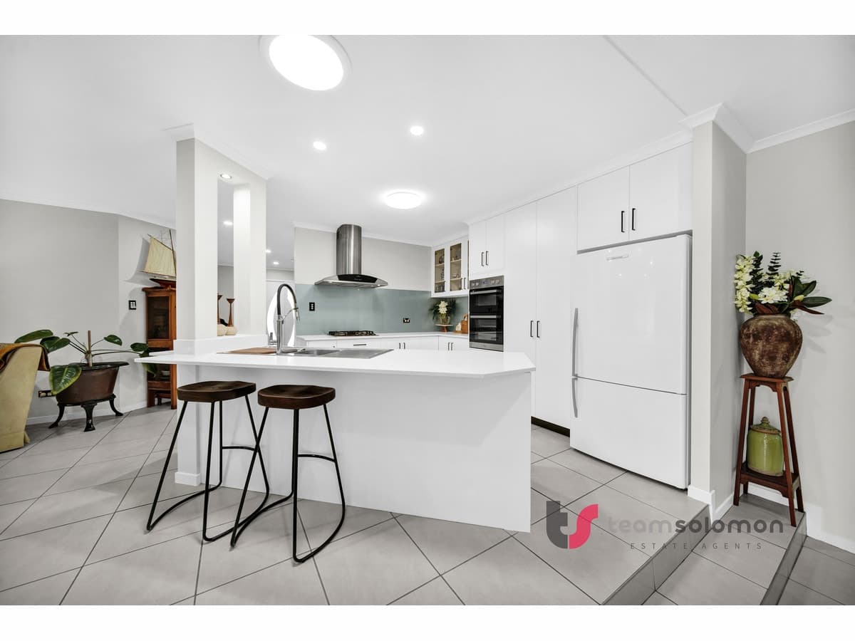 11 Portland Parade, Redland Bay, Redland Bay - Thumbnail 2