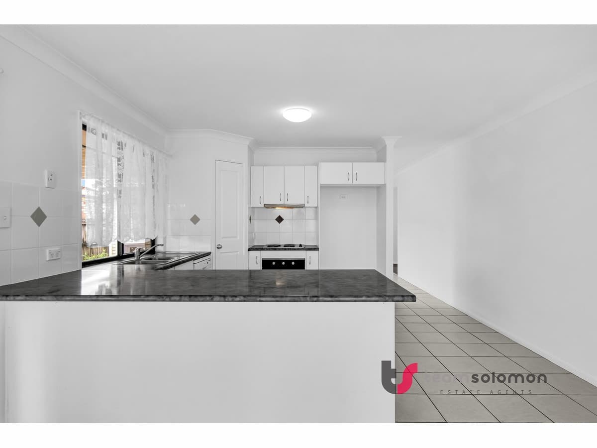 7 Crestlea Street, Victoria Point, Victoria Point - Thumbnail 6