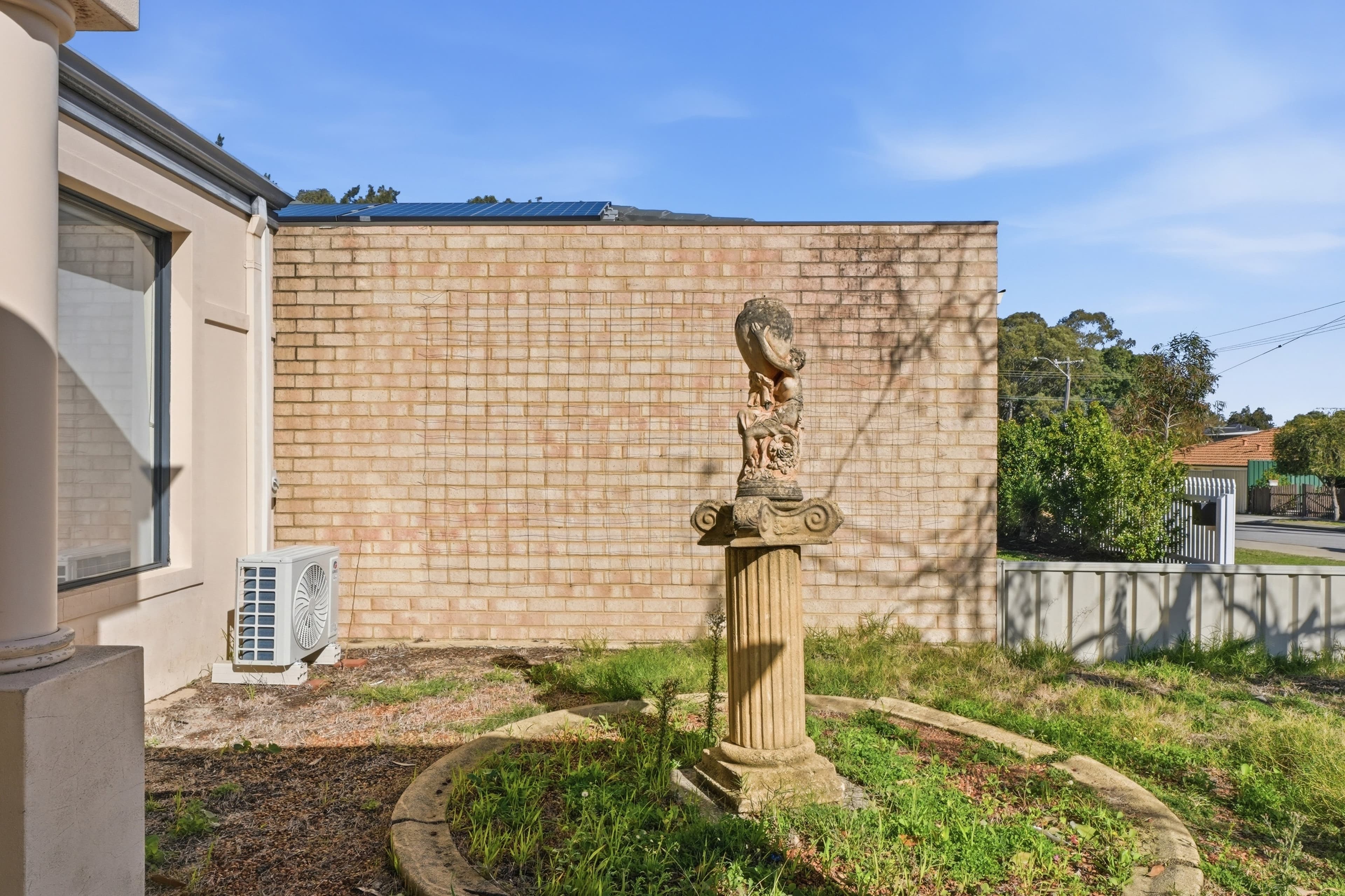8 Firby Street, Cloverdale, WA 6105, Cloverdale - Thumbnail 2