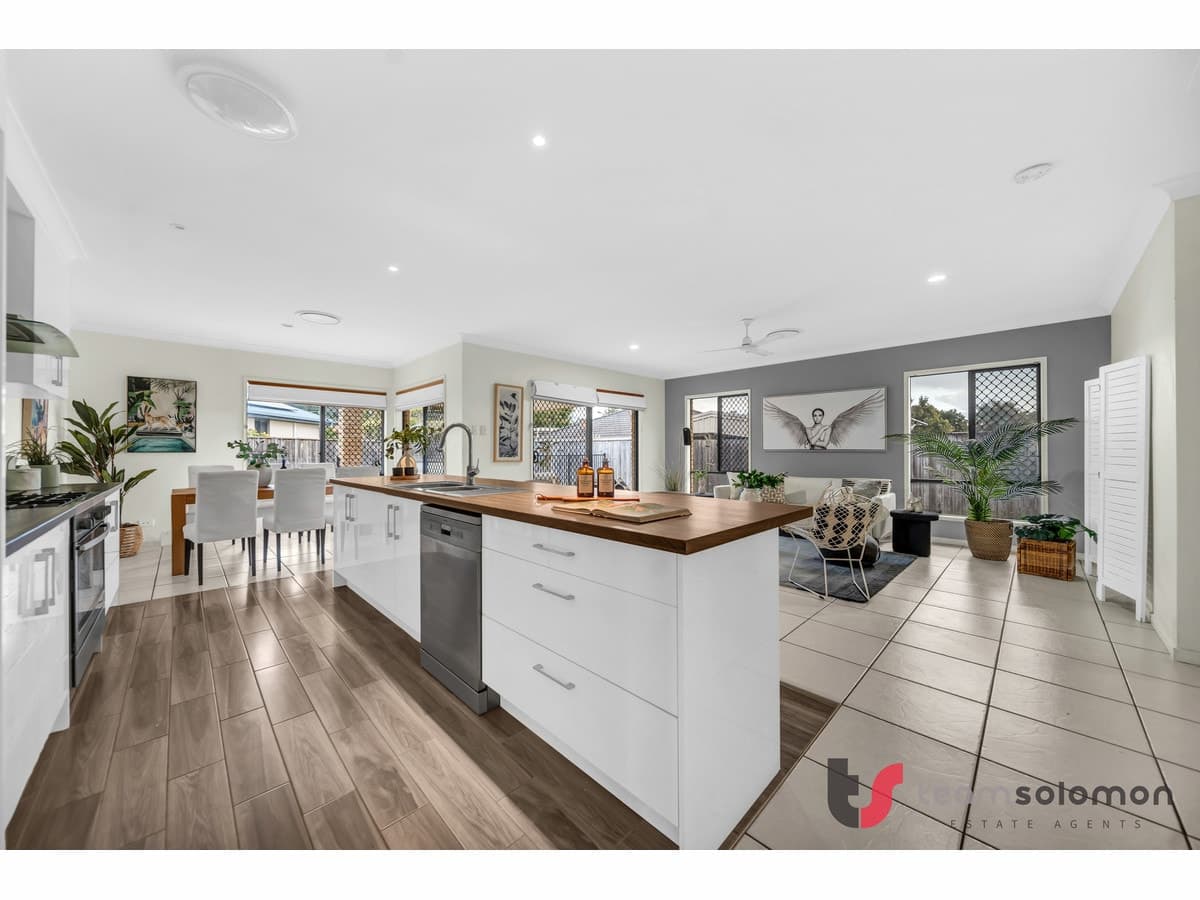 17 Horizon Place, Redland Bay, Redland Bay - Thumbnail 2