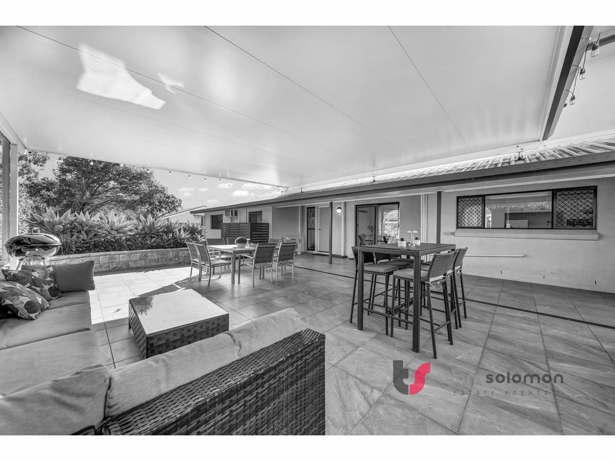 37 Russell Street, Cleveland, Cleveland - Image 1