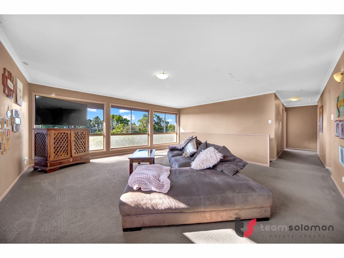 15 Sunstone Street, Manly West, Manly West - Thumbnail 5
