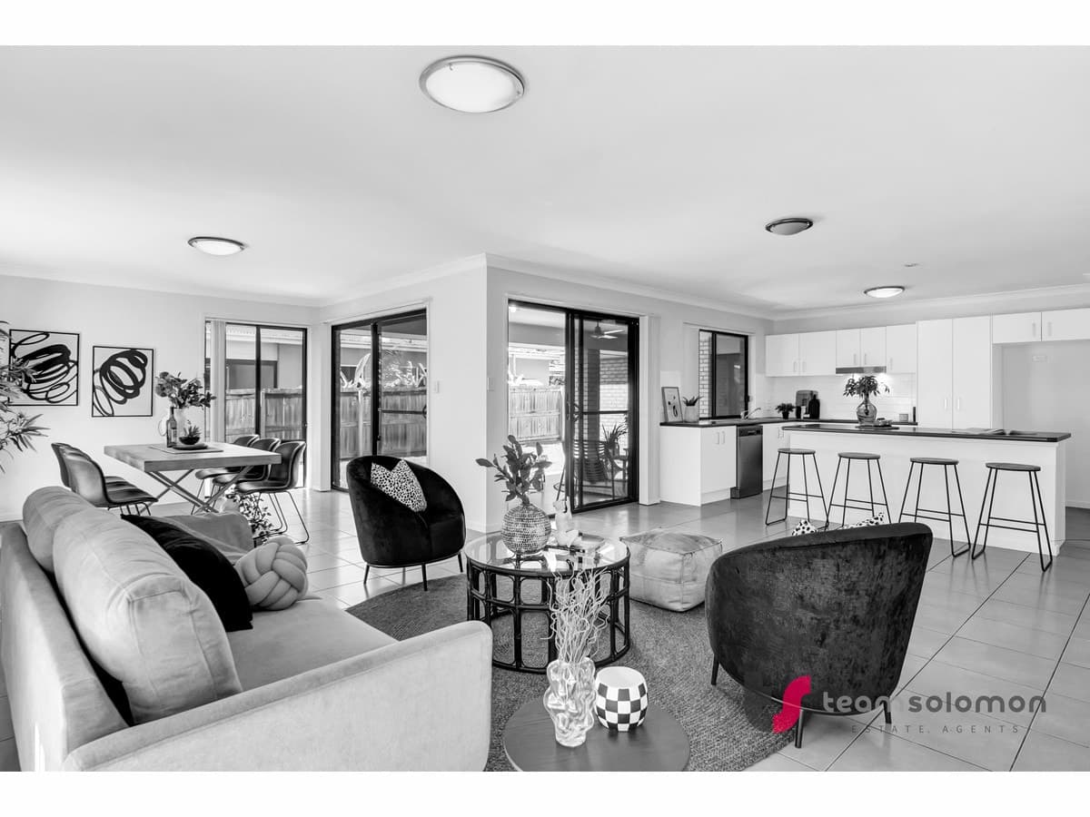 33 Byng Road, BIRKDALE, Birkdale - Image 1