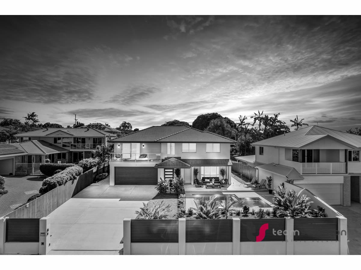 28A Paranka Drive North, Cleveland, Cleveland - Image 1