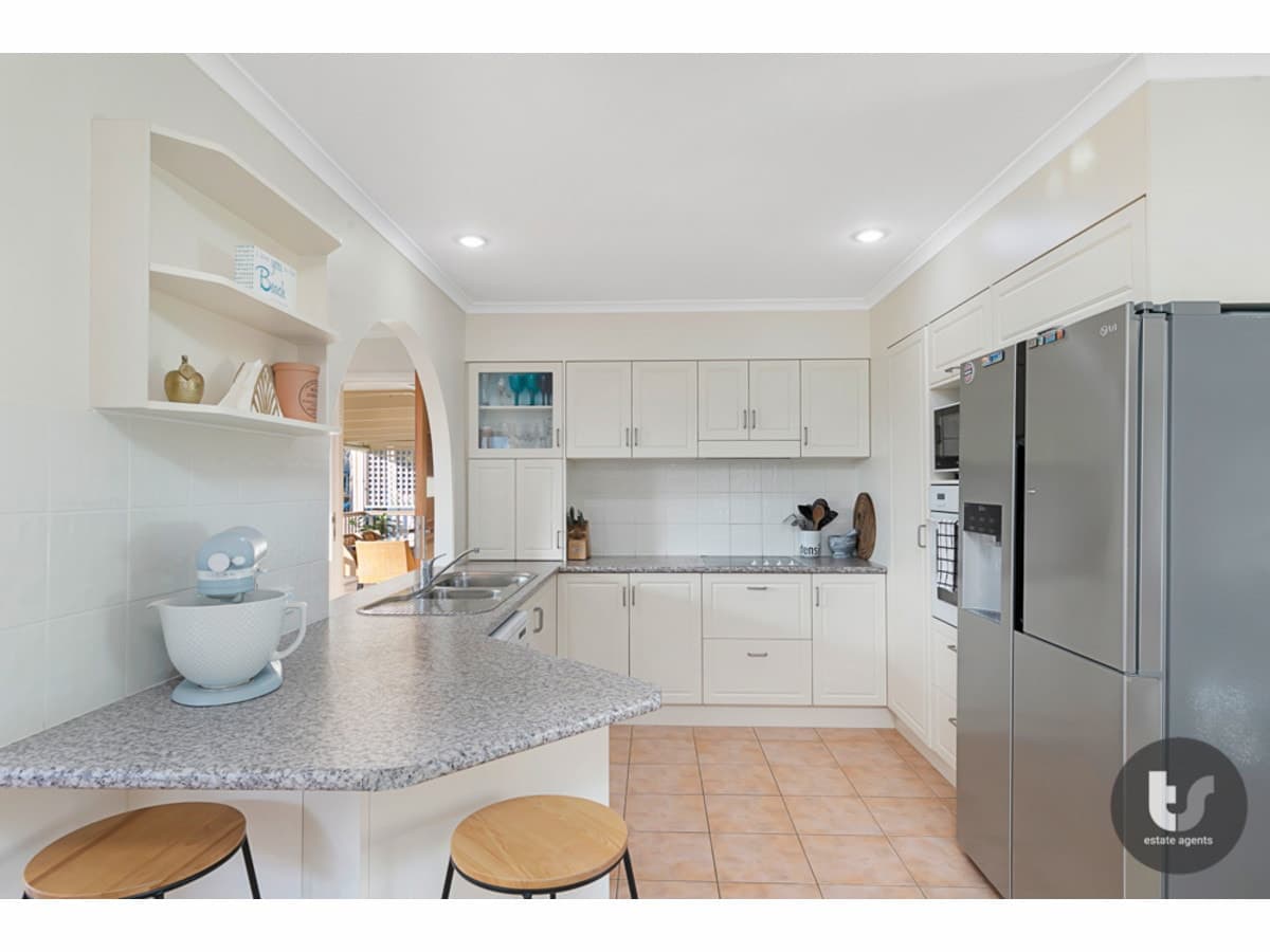 5 Mallet Street, Victoria Point, Victoria Point - Thumbnail 2