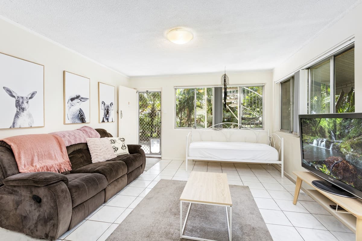 2/11 Awoonga Avenue, Burleigh Heads, Burleigh Heads - Thumbnail 3
