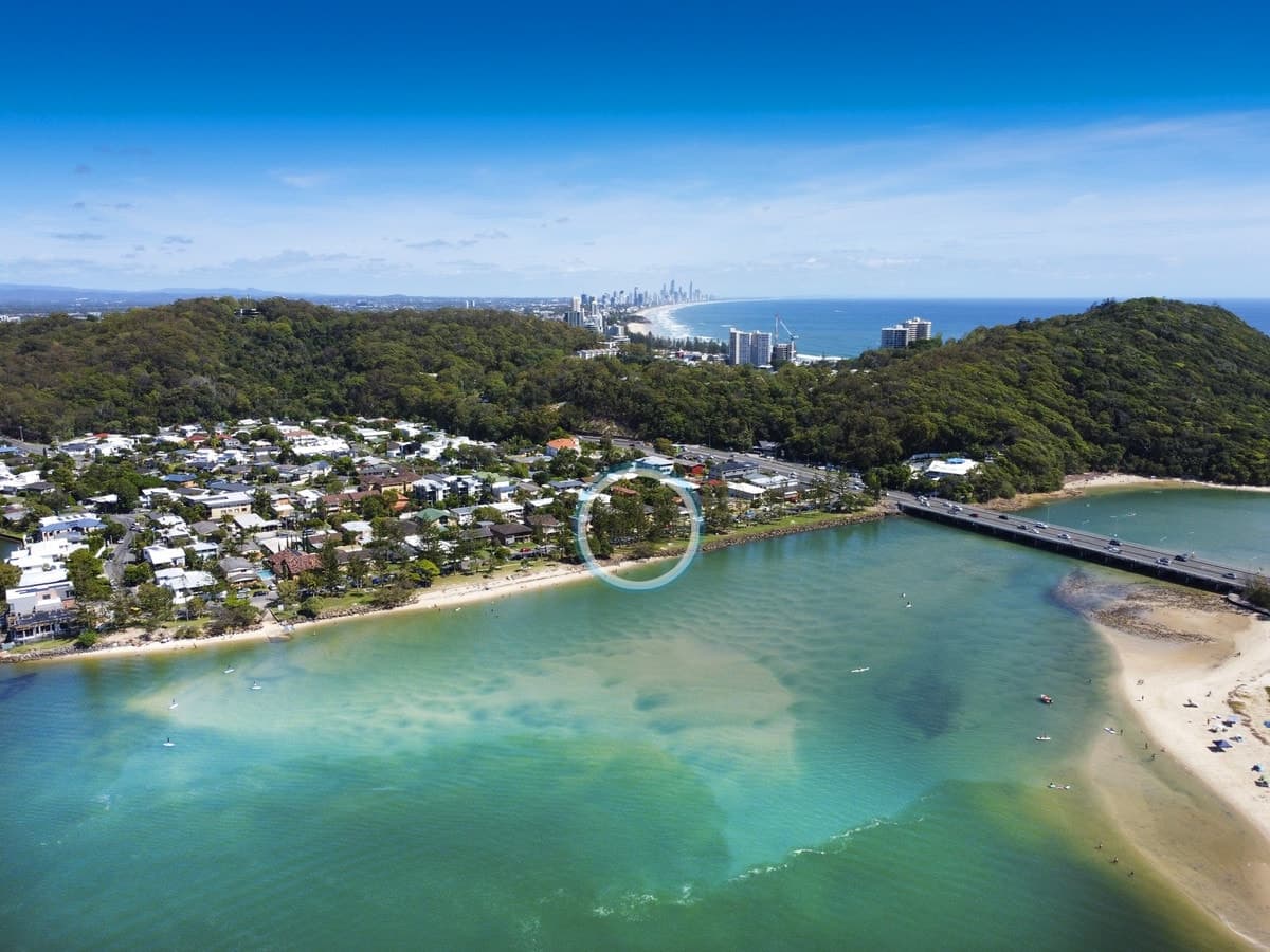 2/13 Awoonga Avenue, BURLEIGH HEADS, Burleigh Heads - Image 1