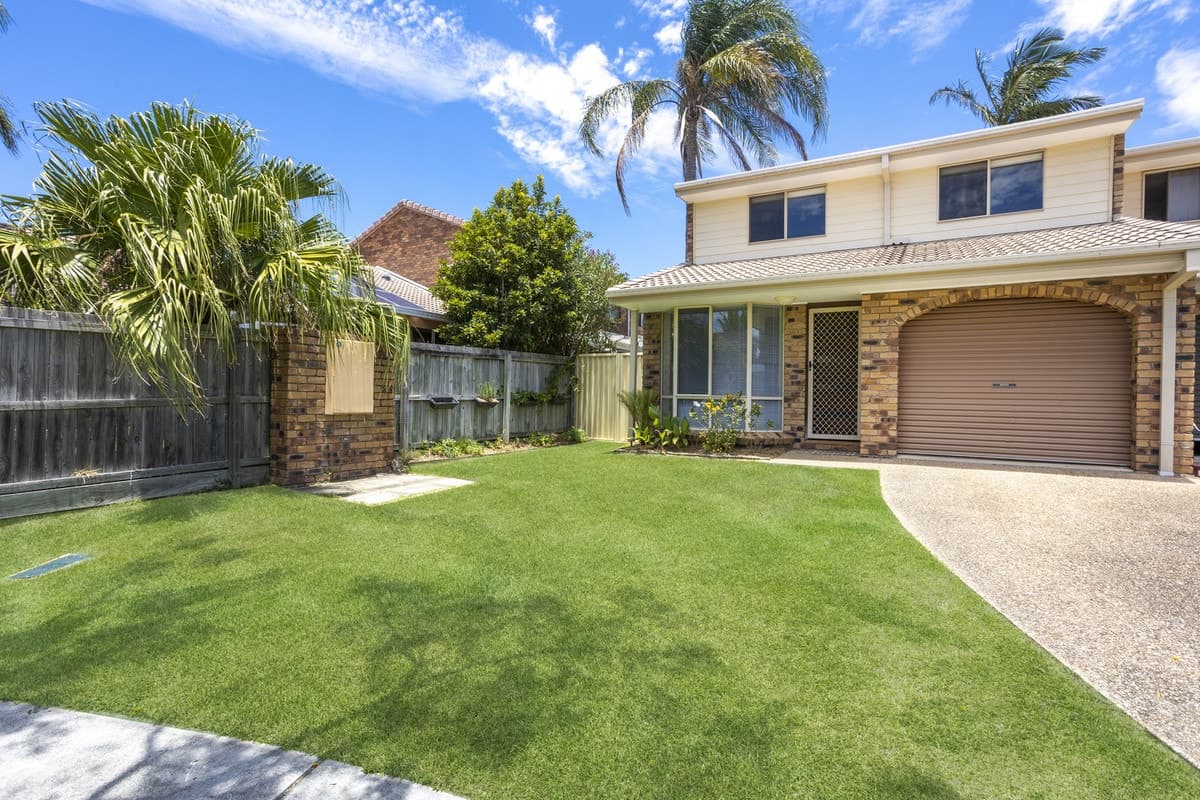 4/8 Cotinga Crescent, Burleigh Waters, Burleigh Waters - Image 1