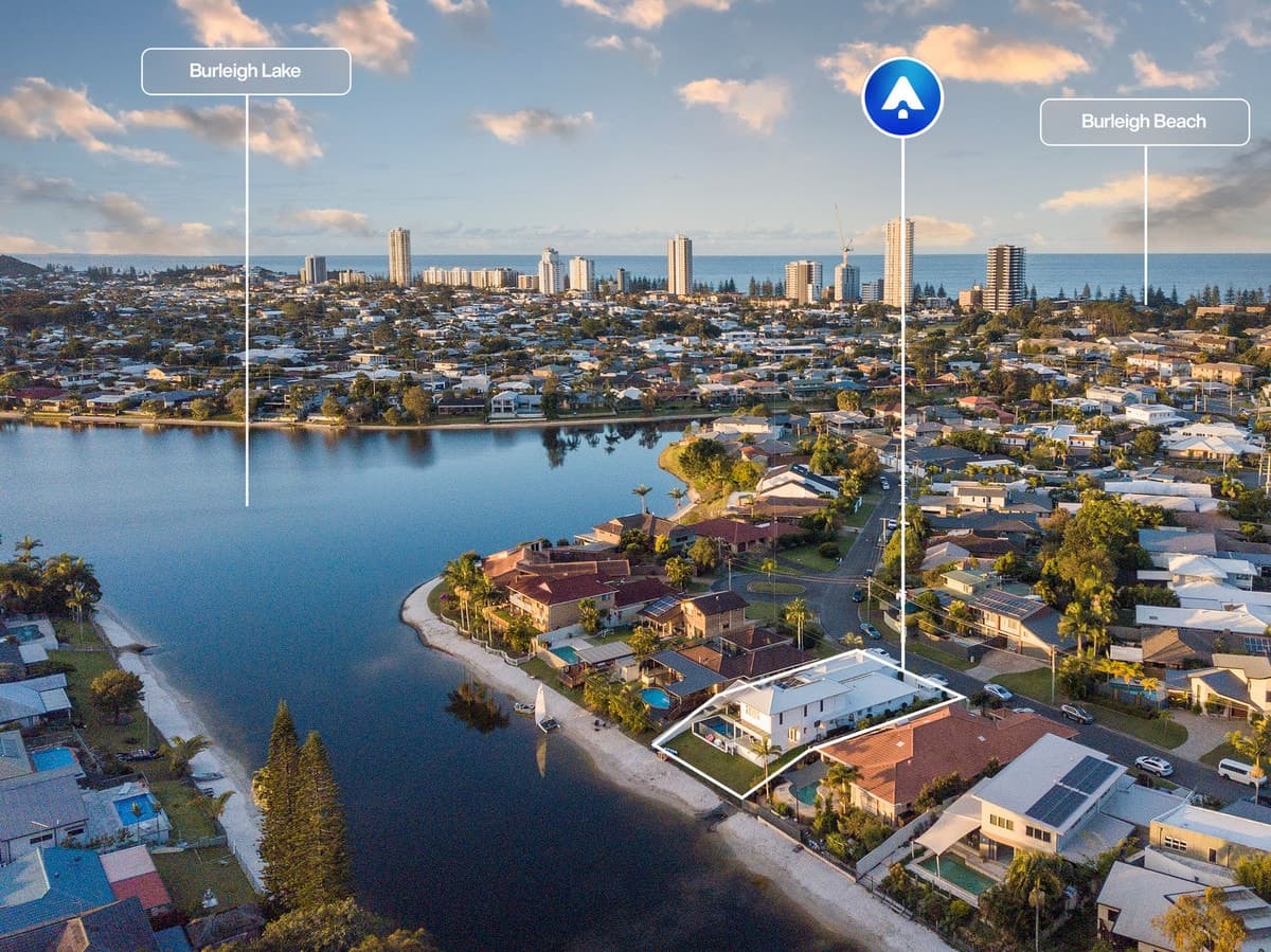 45 Kingfisher Crescent, Burleigh Waters, Burleigh Waters - Thumbnail 3