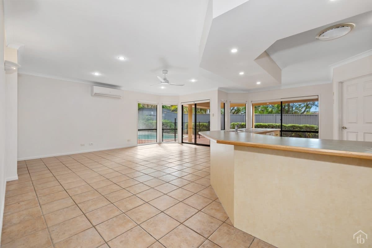 30 Grassmere Court, Banora Point NSW 2486, Banora Point - Thumbnail 2