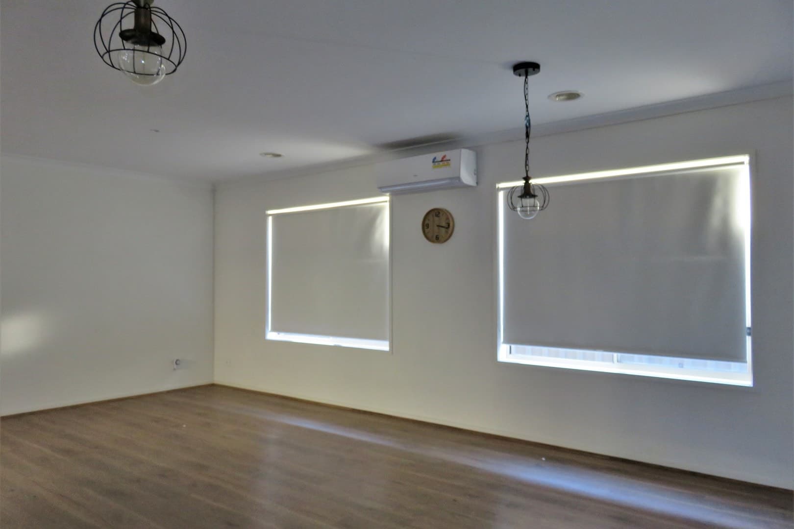 37 Kindred AvenueCranbourne North, VIC 3977  - Leased, Cranbourne North - Thumbnail 4