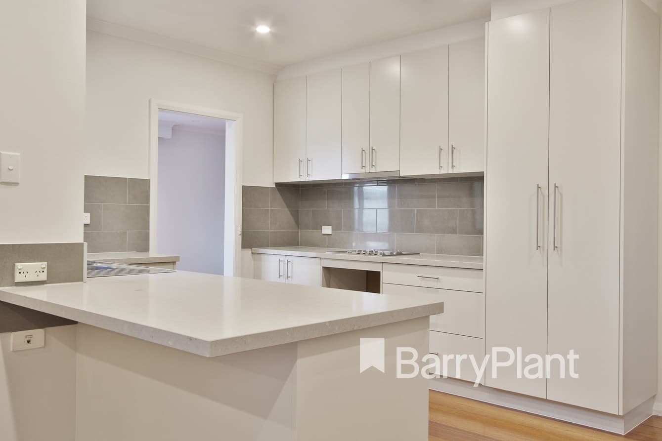 18 Wolangi CourtGreensborough, VIC 3088  - Leased, Greensborough - Thumbnail 2